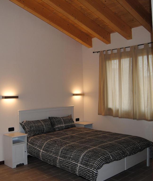 Villa Cascina Bosco Gerolo Rivergaro Habitación foto